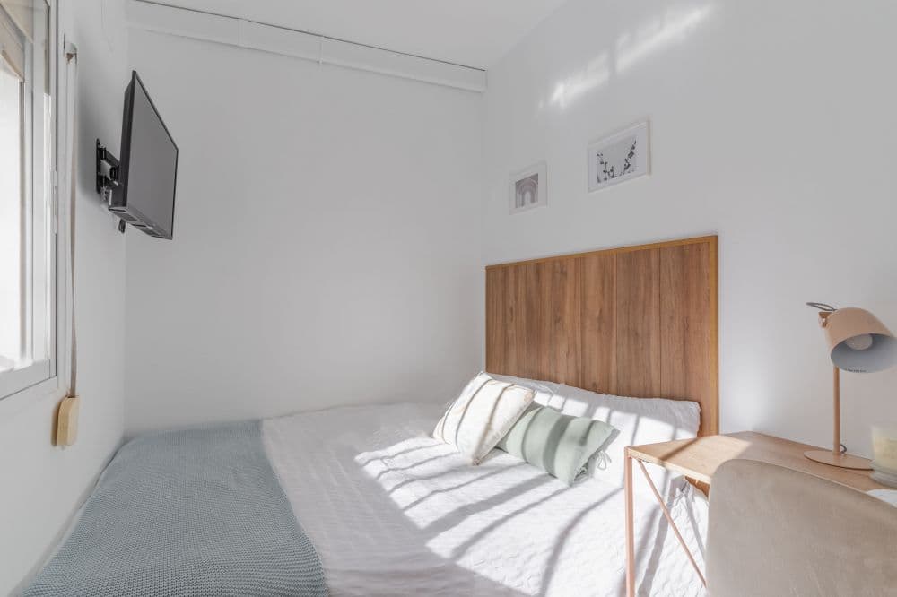 Private room in Madrid photo 5