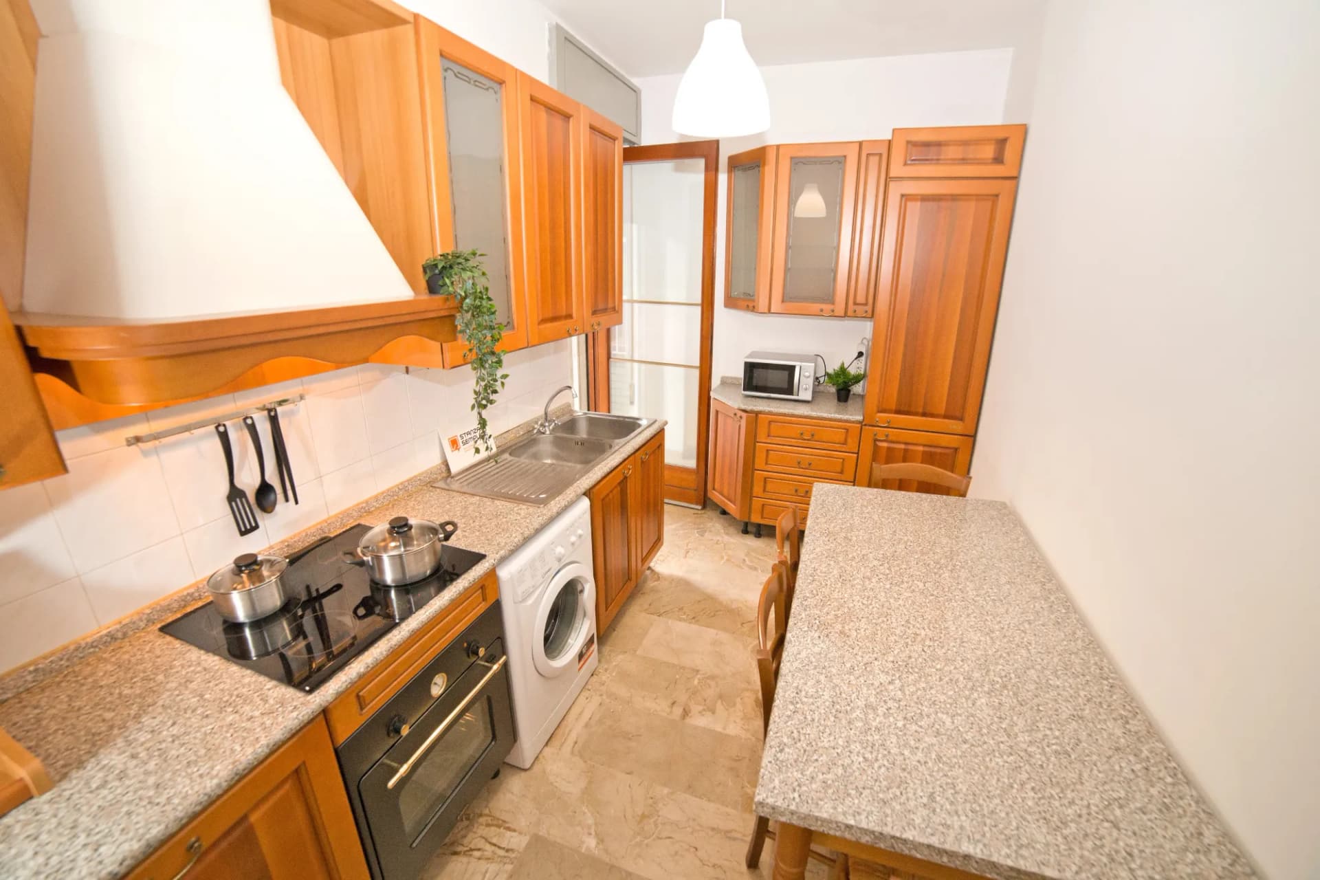 Kitchen 1