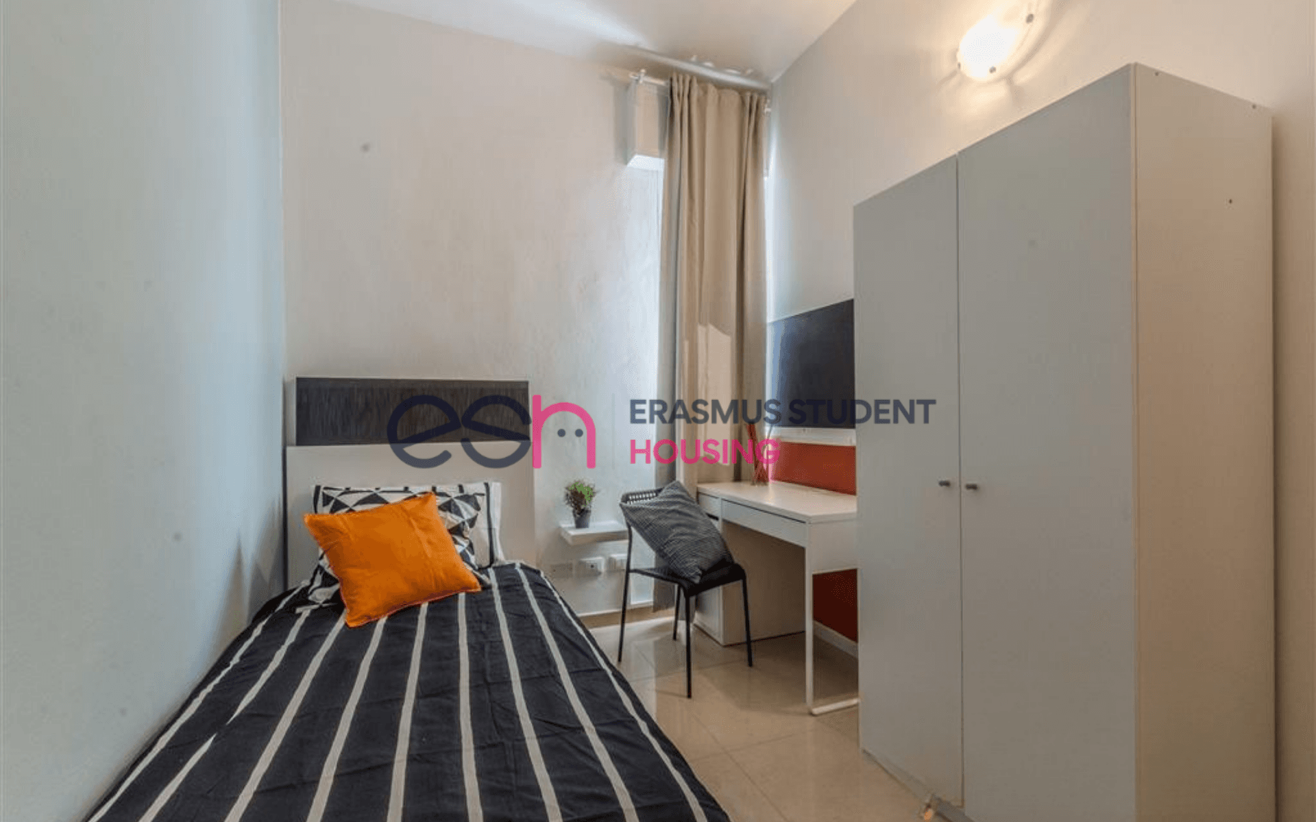 Private room in Pisa
